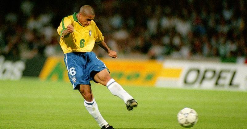 Roberto Carlos physics defining freekick shot