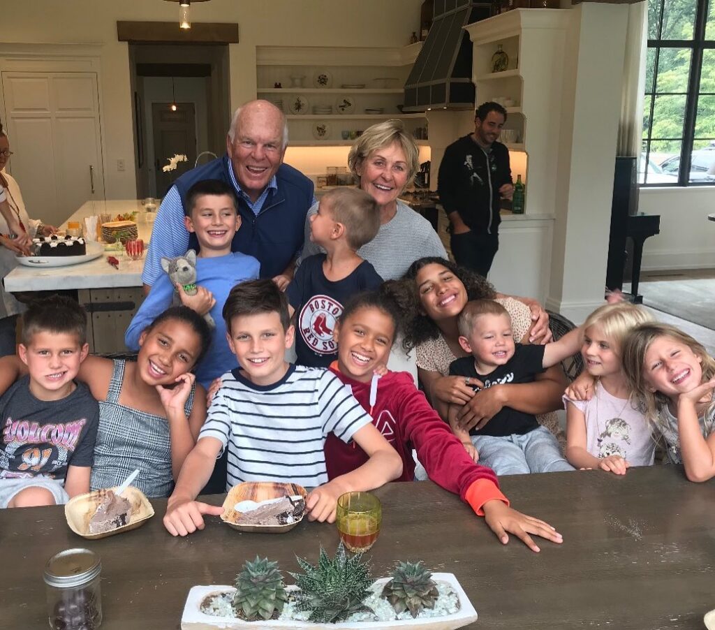 Tom Brady Sr. and his grandchildren