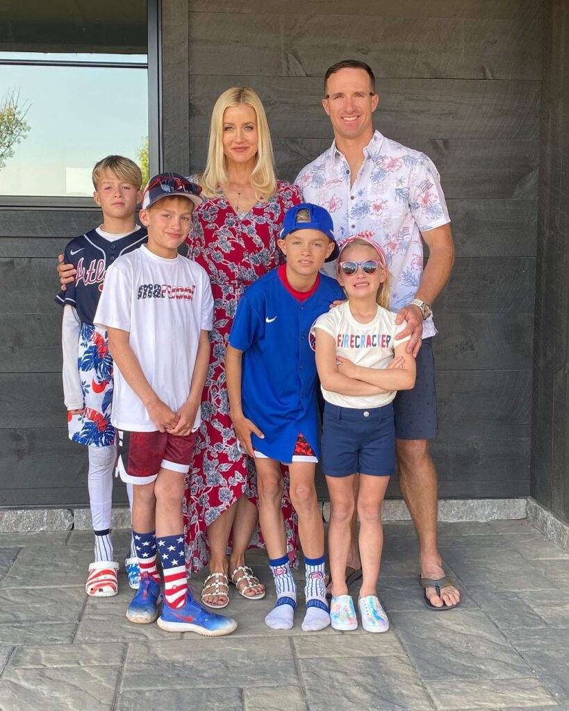 Drew Brees along with his wife Brittany and four kids (Source: Instagram)