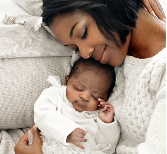 Gabrielle Union along with her daughter born via surrogate (Source: Bona Magazine)