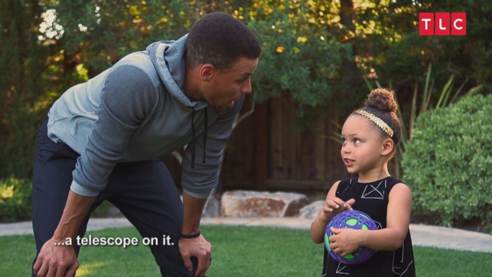 Riley Curry's still shot from the tv program.