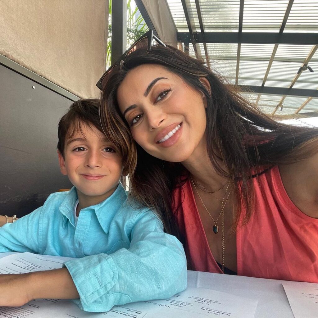 Noureen DeWulf along with her son (Source: Instagram)