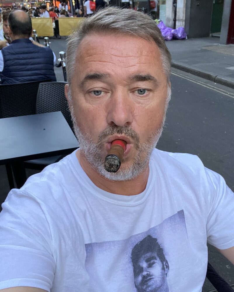 Stephen Hendry enjoying a cigar