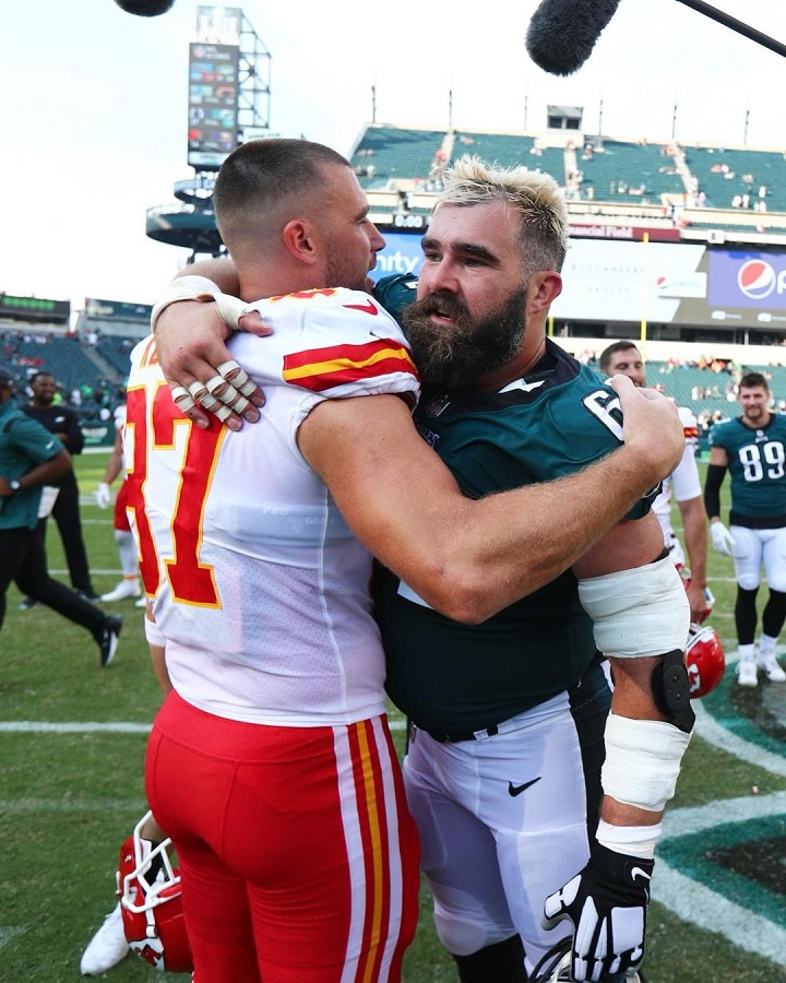 Travis-Kelce-and-Jason-Kelce