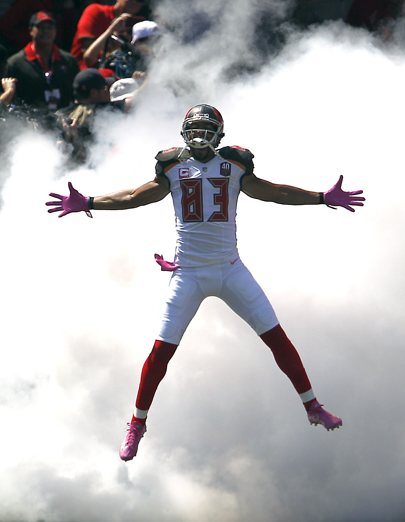 Vincent Jackson-tallest-NFL-Players