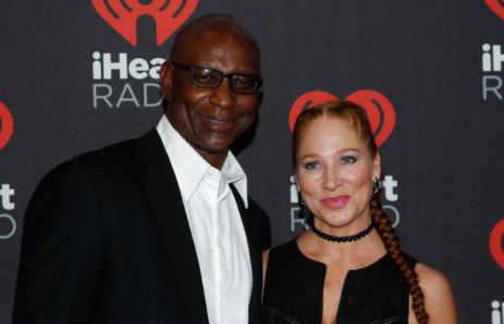 NFL Fame Dickerson and his wife Penny in the iHeartRadio Music Festival in 2016