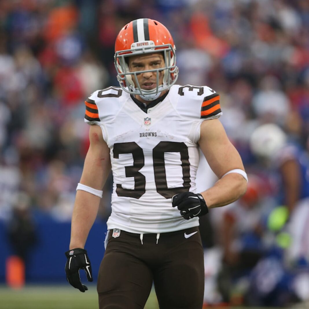 15 Shortest NFL Players in History - Players Bio