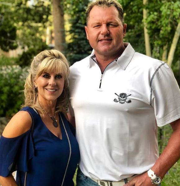 Roger Clemens Wife Debra Lynn Godfrey संपादकीय स्टॉक