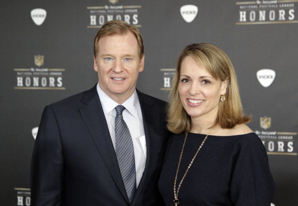 Jane Skinner along with her husband Roger Goodell (Source: NY Daily News)