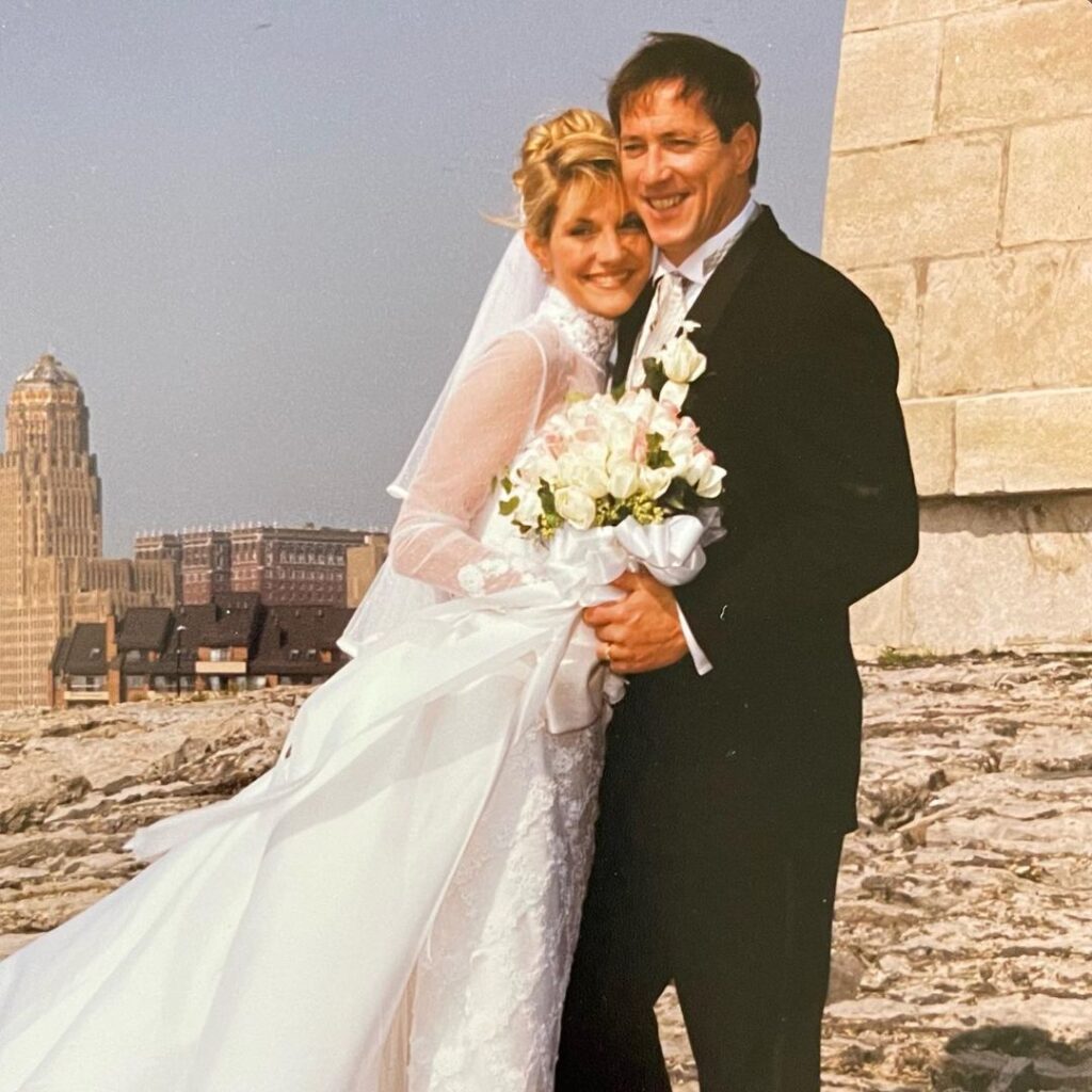 Jim and Jill Kelly during their wedding (Source: Instagram)
