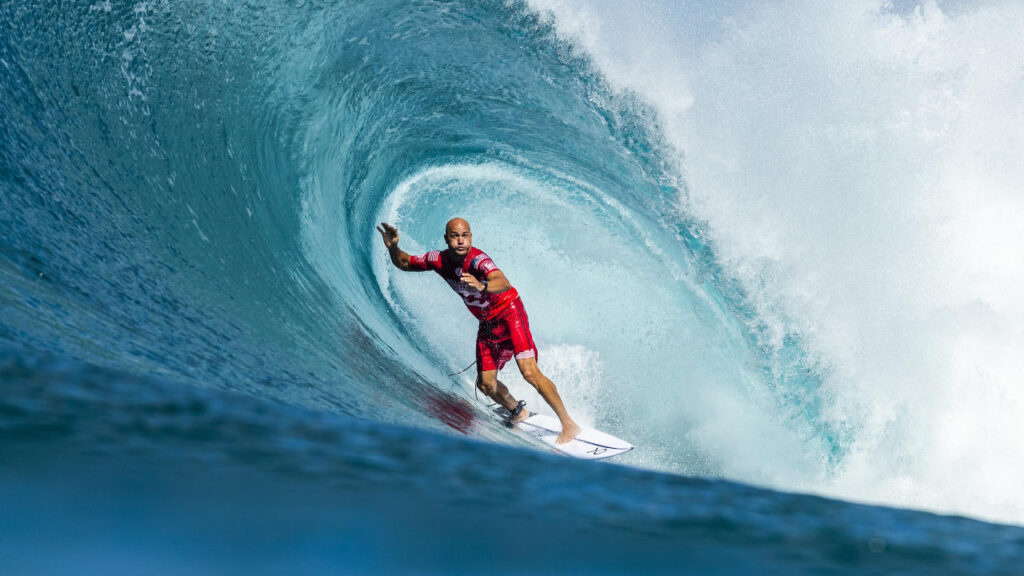 Kelly Slater while surfing 