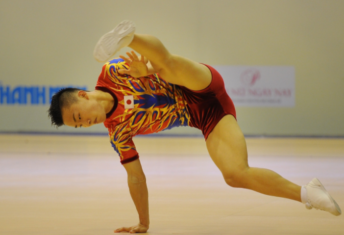 Mizuki Saito doing an aerobatic gymnast in the 2016 World Championship, Incheon, Korea