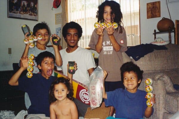 Nyjah Huston with his father and his siblings