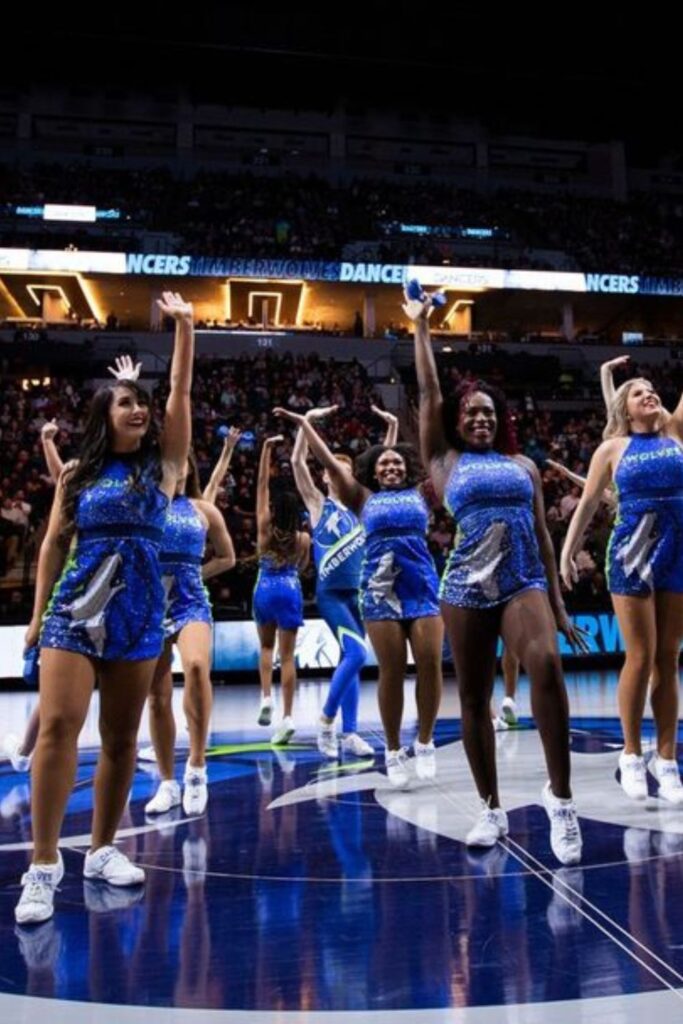 15 Best NBA Cheerleaderin…