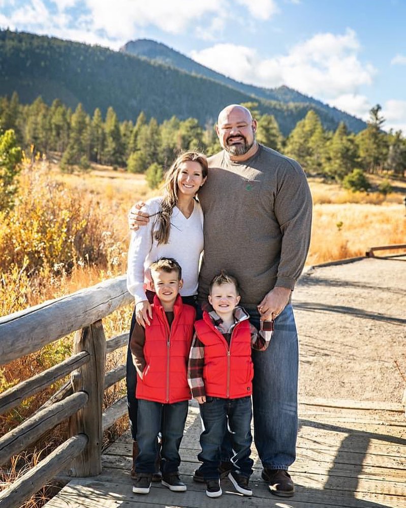 Brian-Shaw-the-four-time-World's-Strongest-Strongman-with-his-family