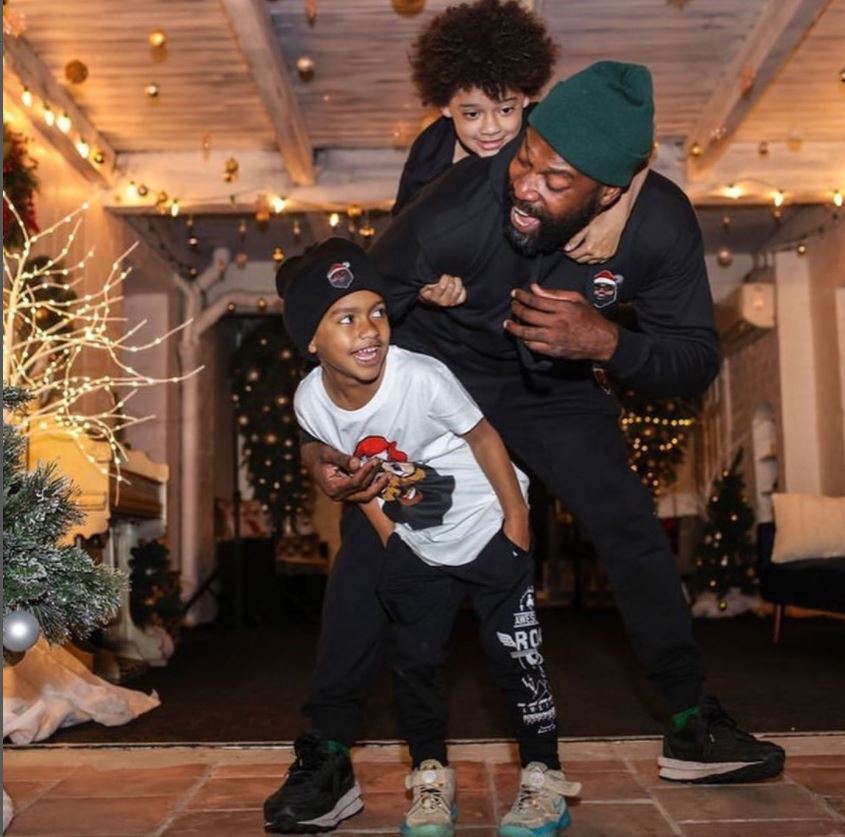 Baron Davis with his sons