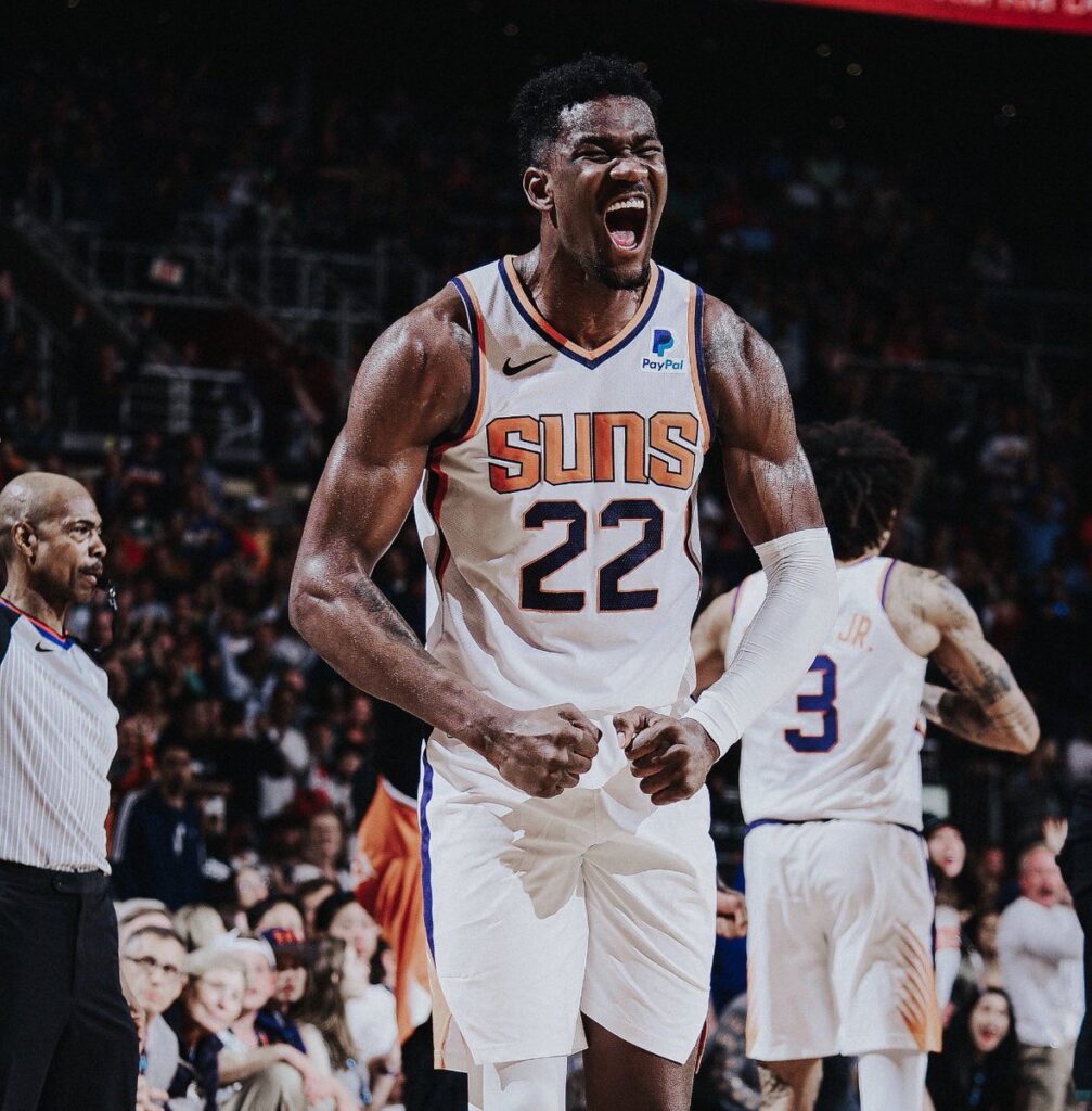 Deandre Ayton in the Phoenix Suns Jersey(Source:www.twitter.com)