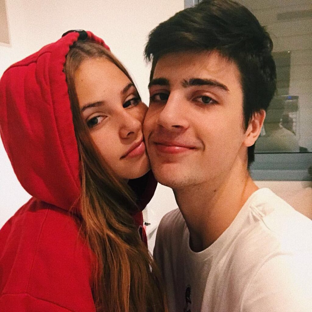 Deni Avdija with his girlfriend (Source: Instagram)
