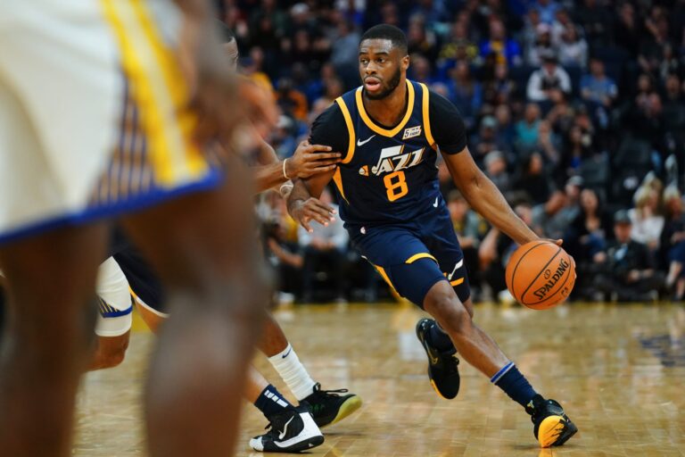 Emmanuel Mudiay playing for Utah Jazz