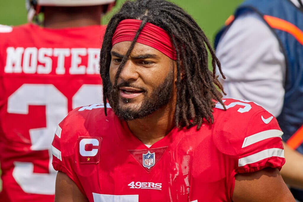 49ers LB Fred Warner names 2 players who consistently amaze him