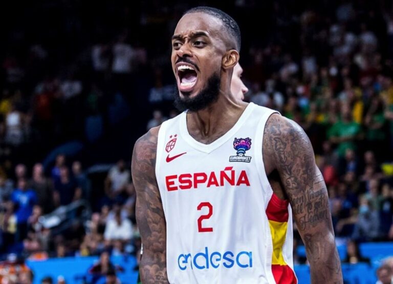 Lorenzo Brown Celebrating