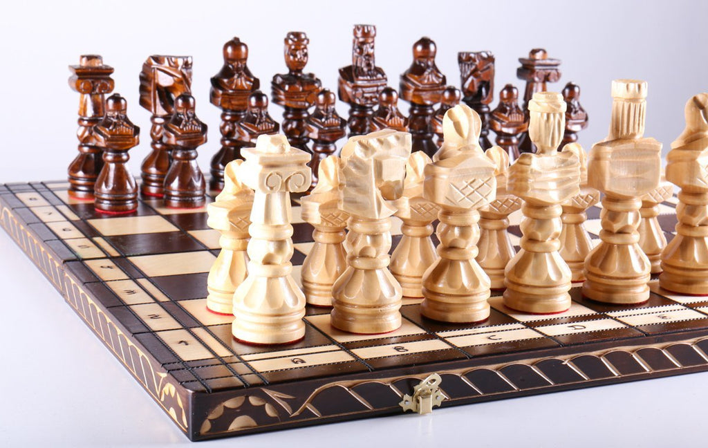 23" Large Gladiator Chess Set (Source: ChessHouse)