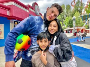 Alan Jouban with his family