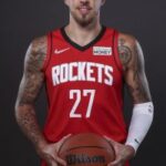 Daniel Theis.