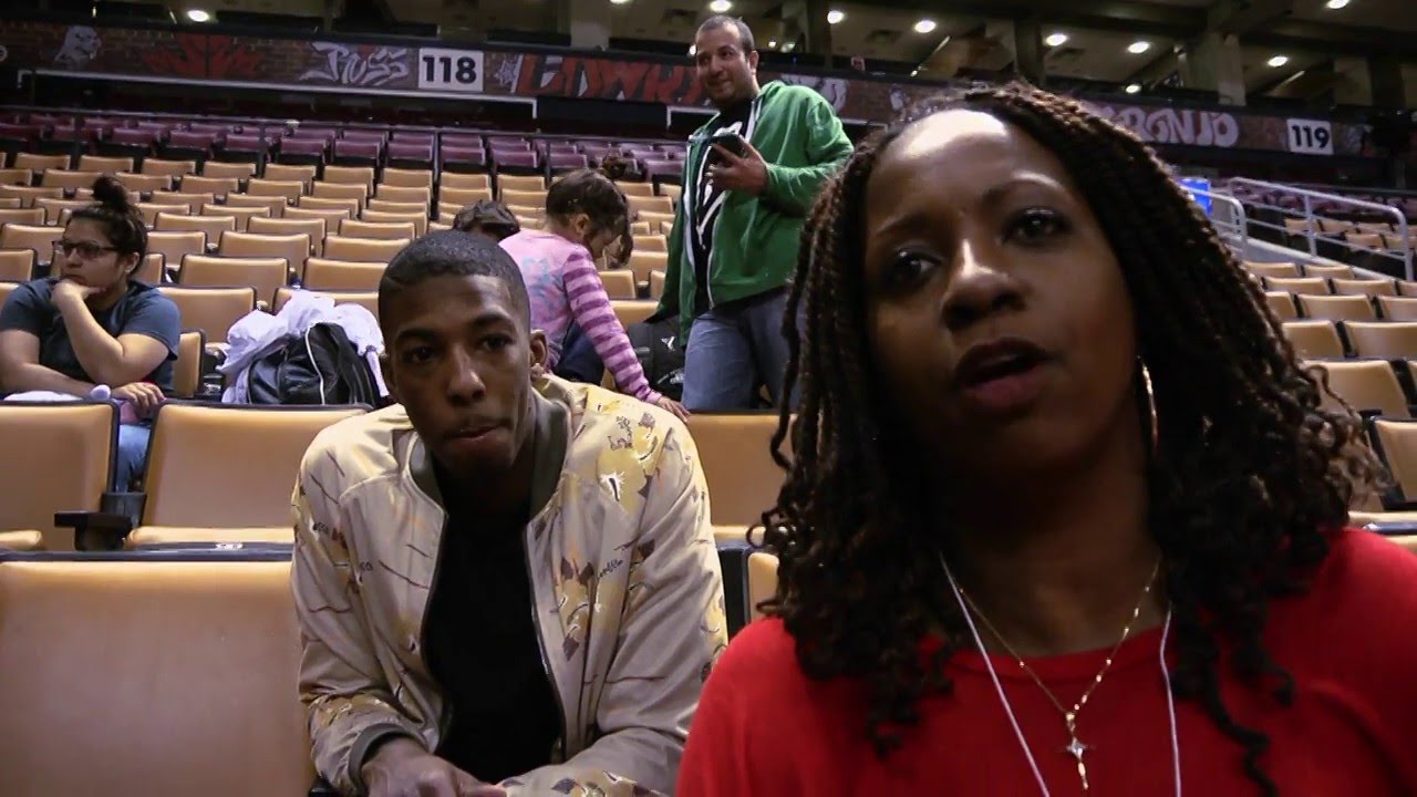 Delon Wright With His Mother