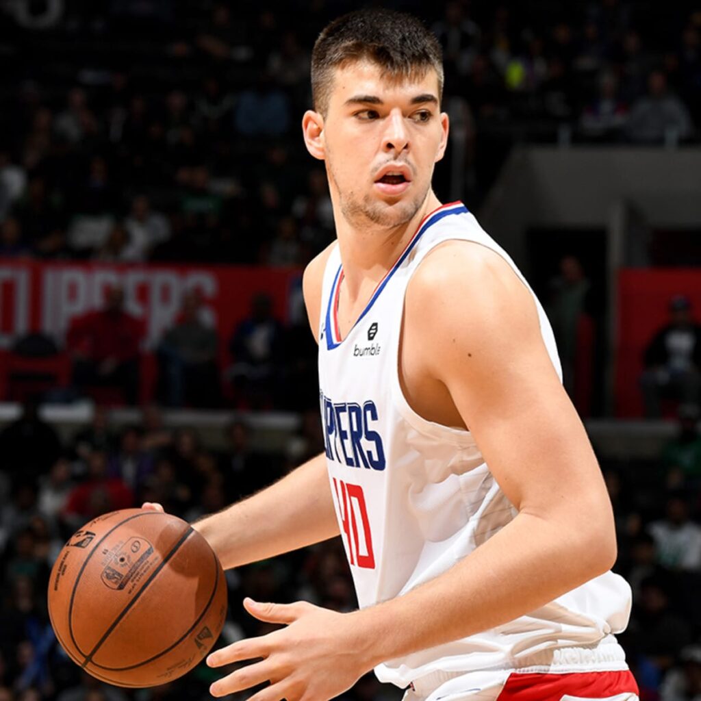 Ivica Zubac in the Los Angeles Clippers jersey (Source: Sports Illustrated)