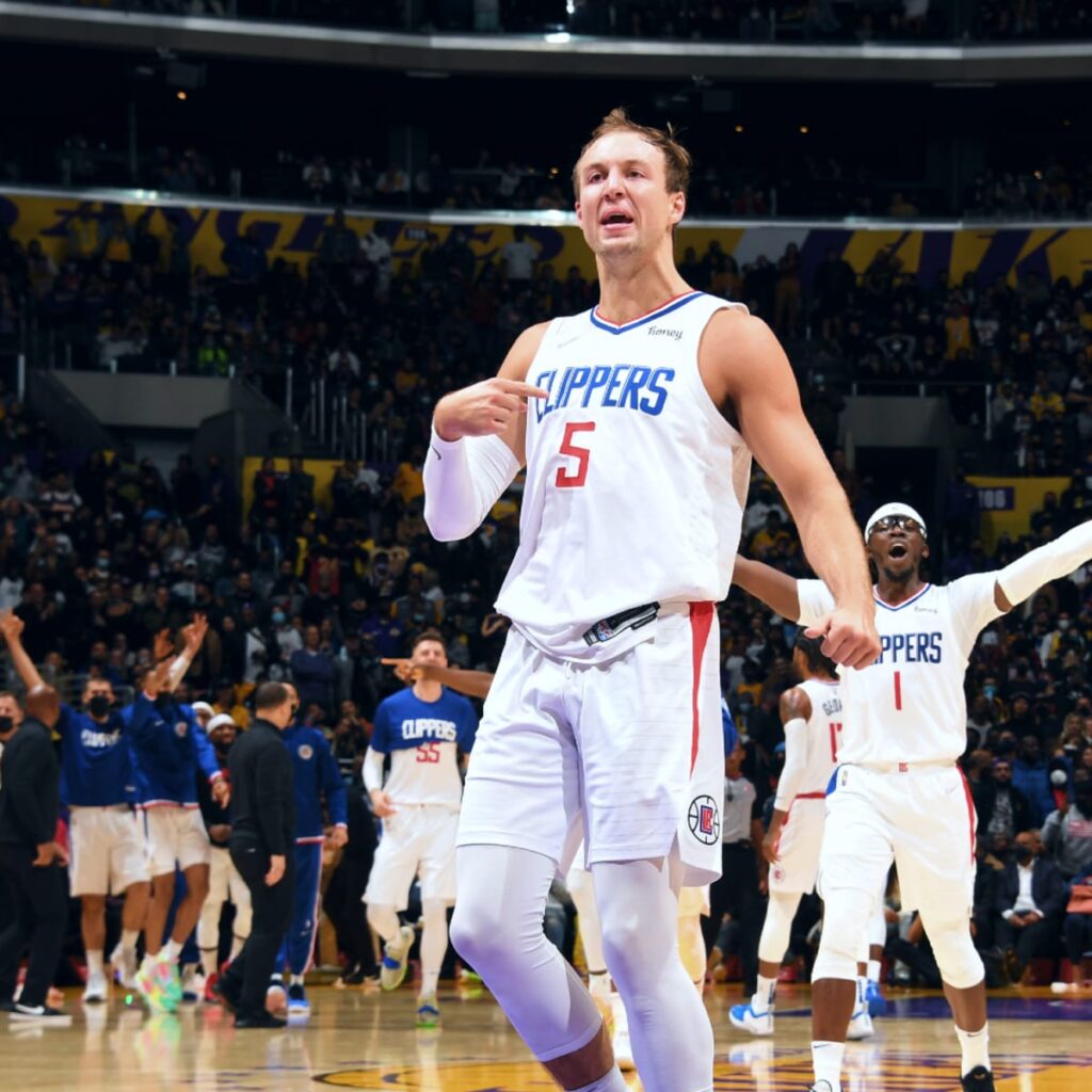 Luke Kennard in the Los Angeles Clippers jersey (Source: Sports Illustrated)