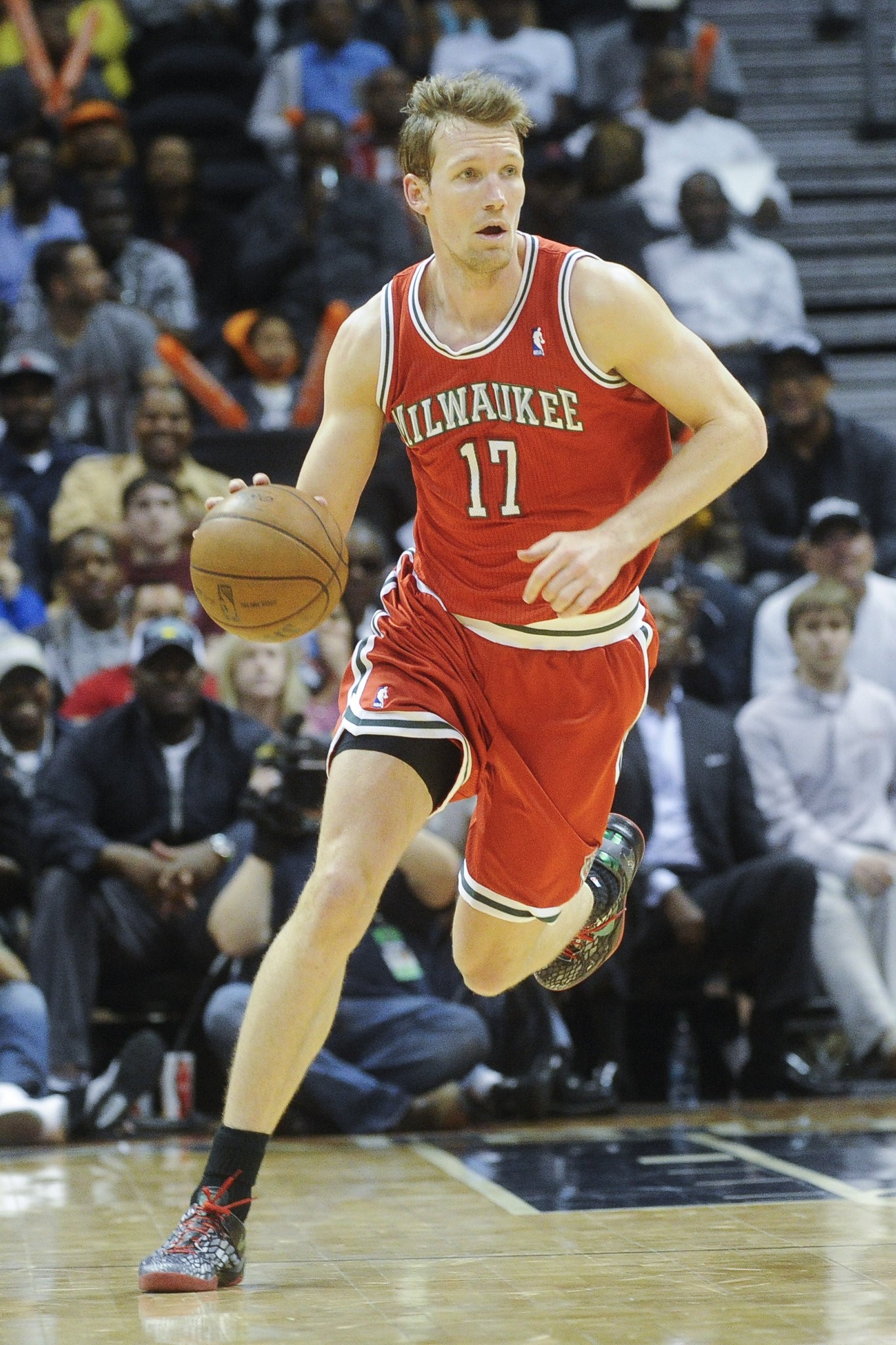 Mike Dunleavy with Milwaukee Bucks (Source: oregon.com)