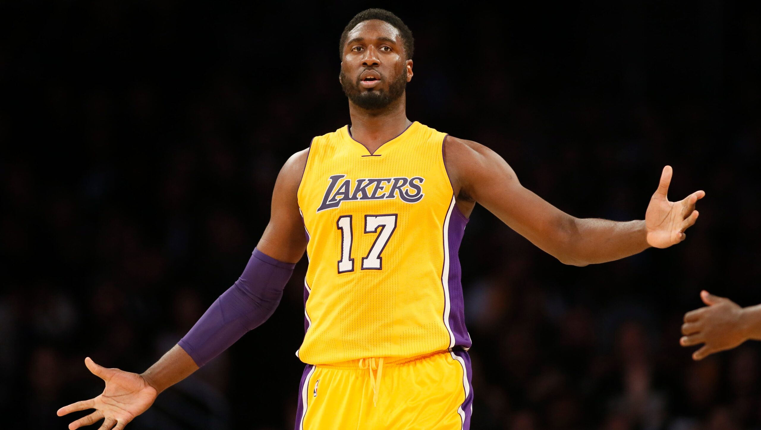 Roy Hibbert with Lakers (Source: indystar.com)