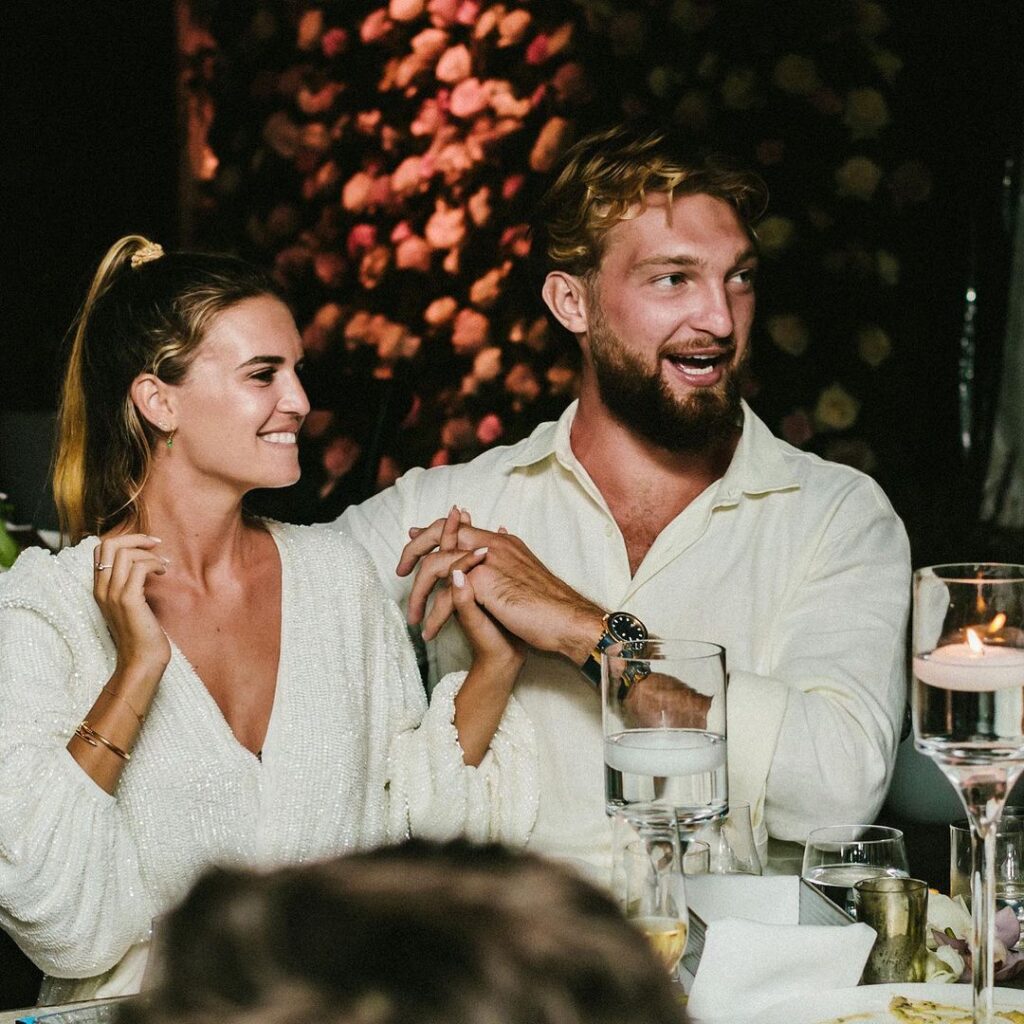 Sabonis with his girlfriend(Source: WTFoot)