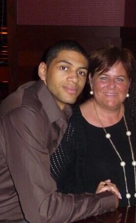 Young Nicolas Batum with his mother(Source: Twitter)