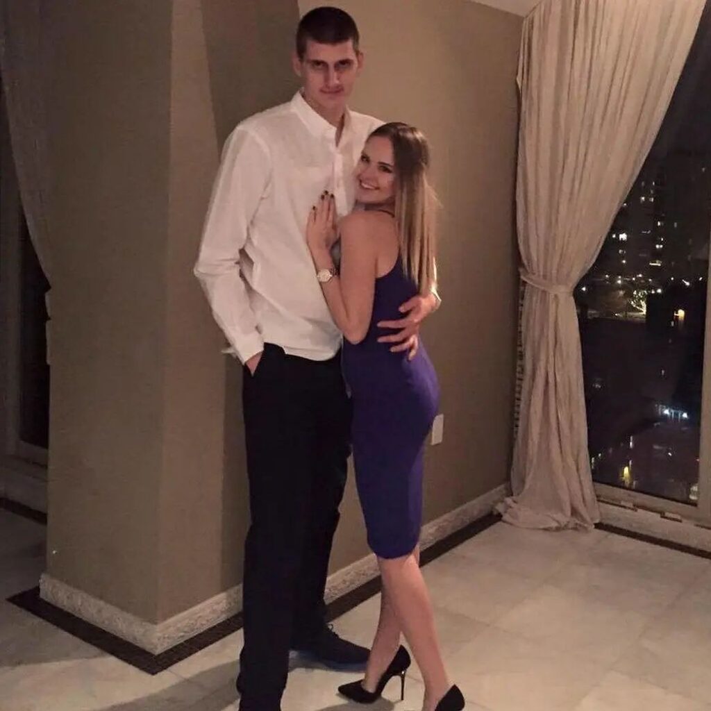 Nikola Jokic along with his wife (Source: Instagram)