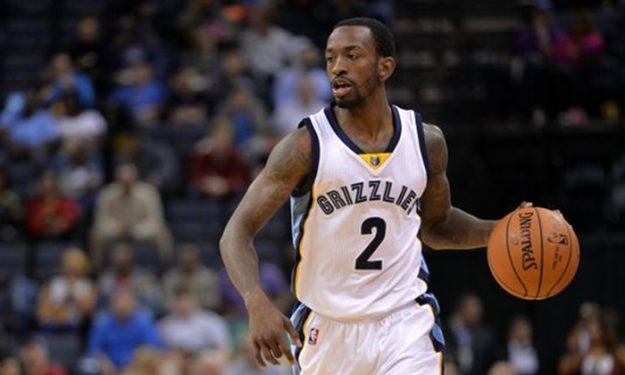 Russ Smith playing for Memphis Grizzlies