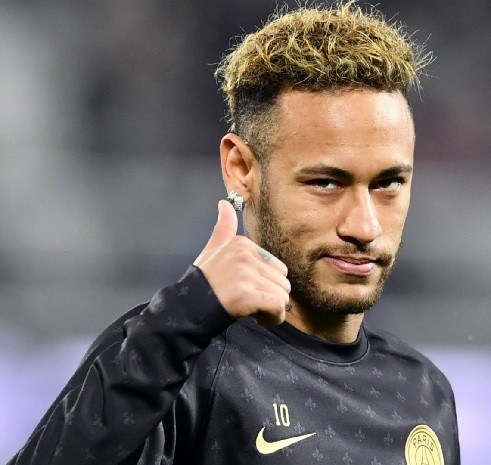Neymar in black hair with blonde highlights and fade
