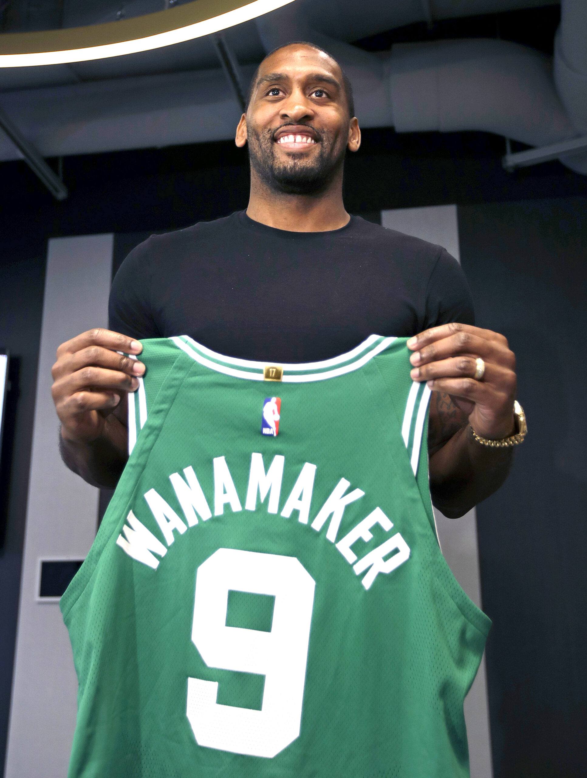 Brad Wanamaker with first NBA team, Boston Celtics (Source: postgazette.com)
