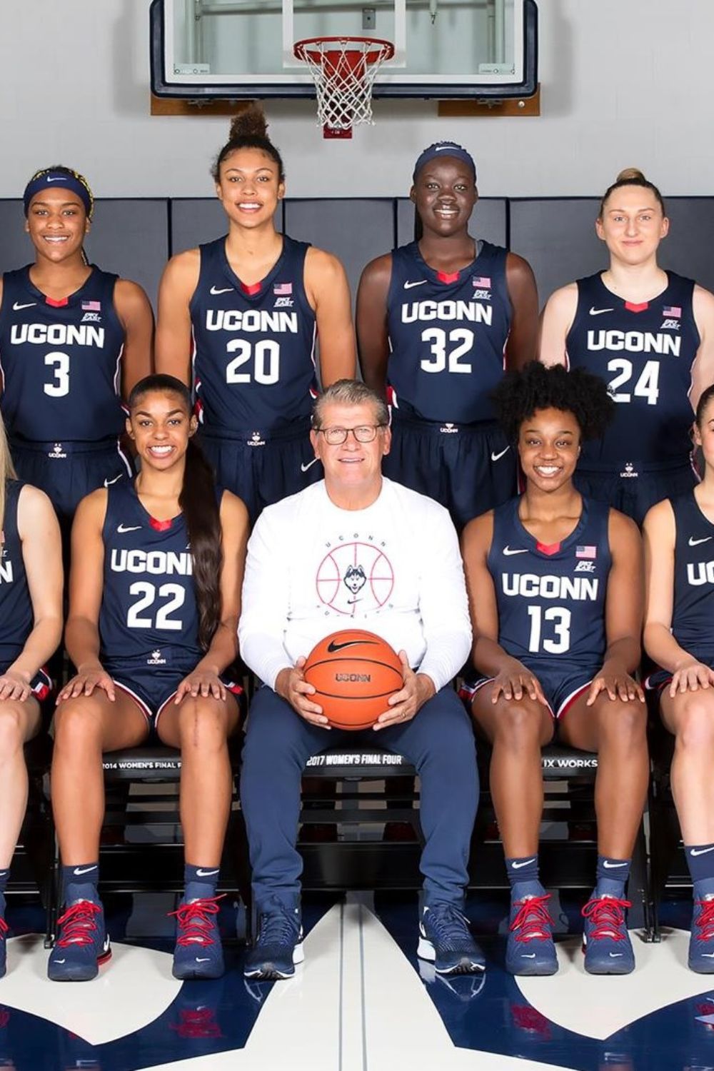 Geno Auriemma And Team 