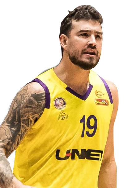 Joe with the Israeli club Hapoel Holon (Source: basket.co.il)