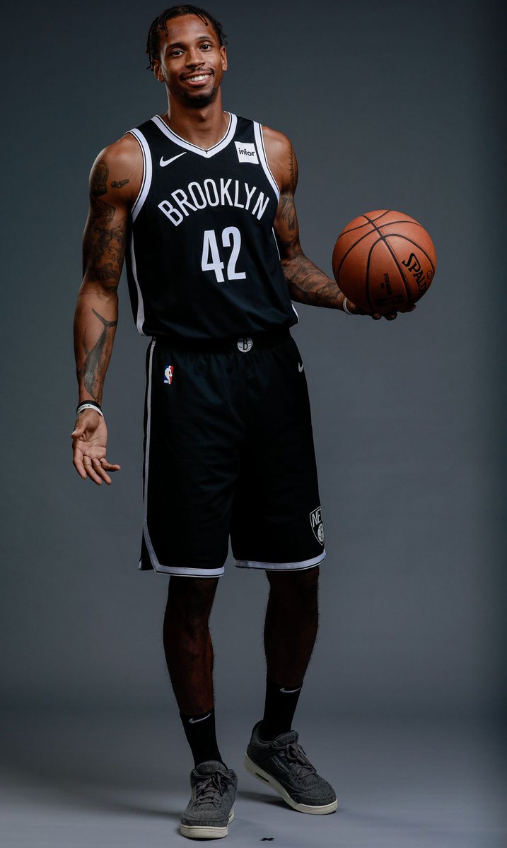 Lance Thomas In Brooklyn Nets Jersey