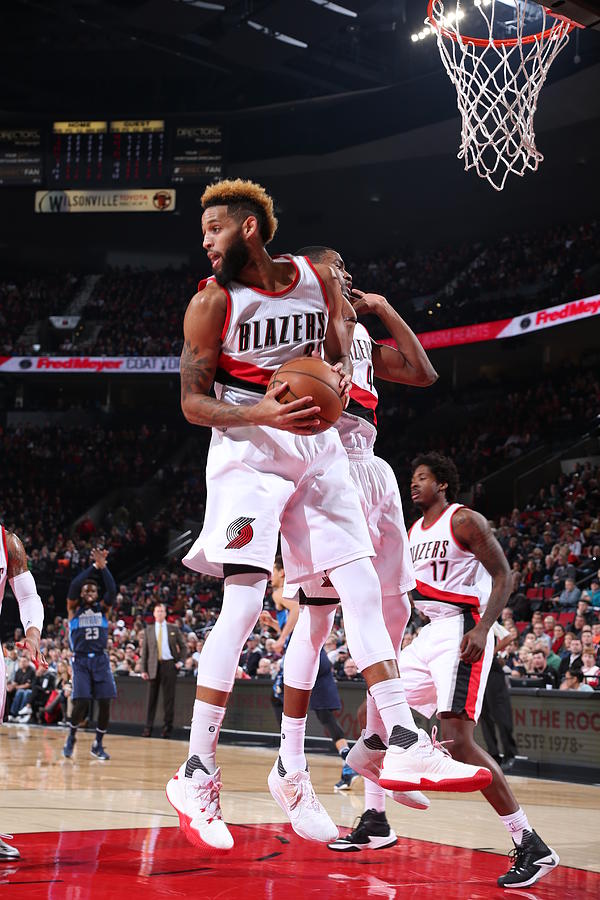 One-cheer-for-Allen-Crabbe-two-for-the-team