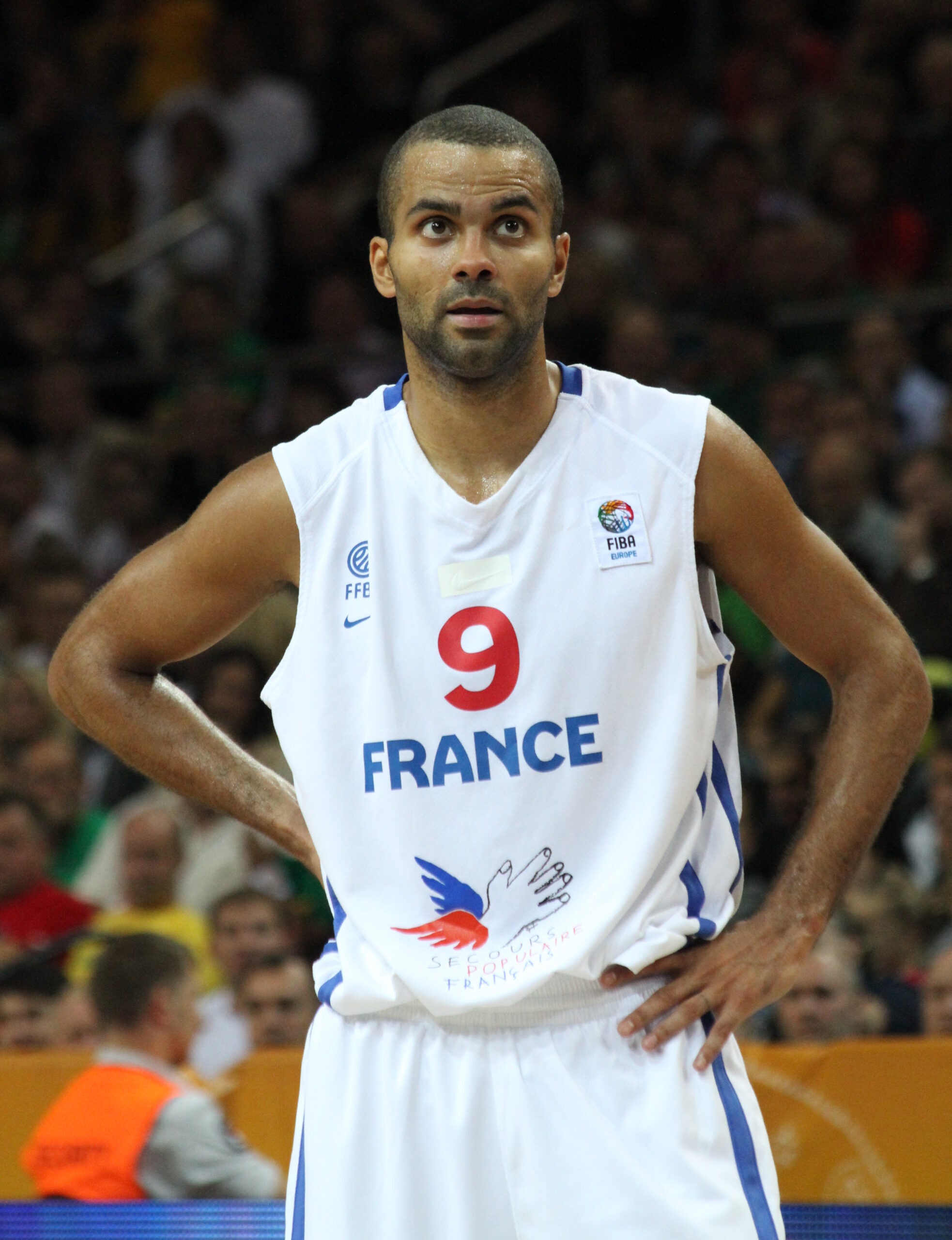 Tony Parker in the French national team jersey (Source: Wikimedia Commons)