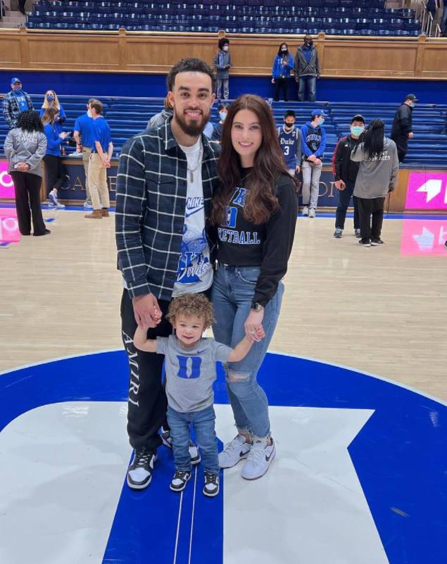 NBA point guard Jones with his family (Source: Instagram)