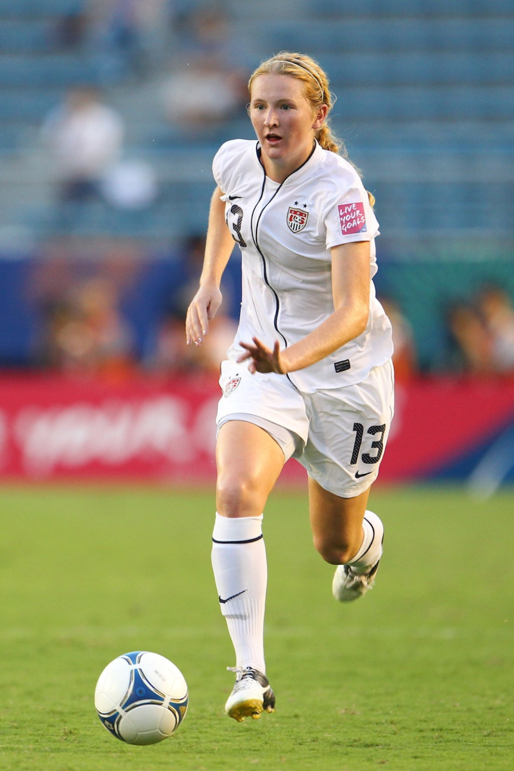 Samantha Mewis, A Professional Soccer Player
