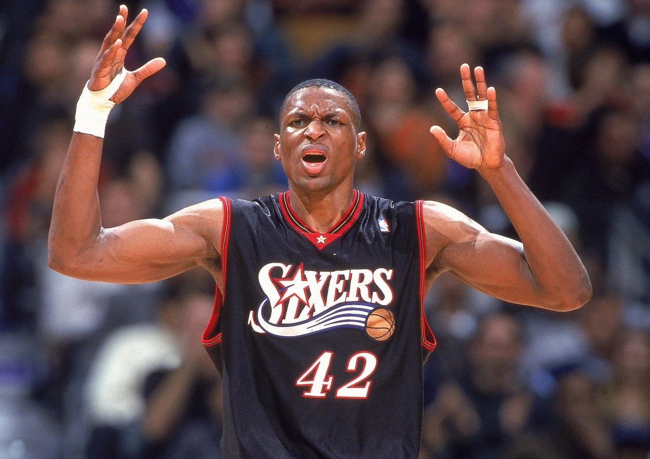 Theo Ratliff in a basketball court 