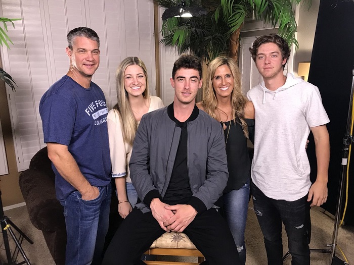 Cody Bellinger with his Family 