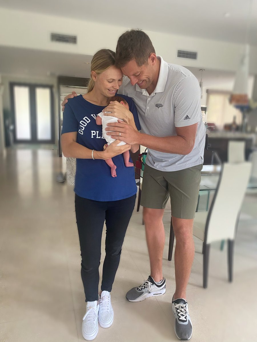 David Lee and Caroline with their newborn daughter Olivia in 2021 (Source: WTA)