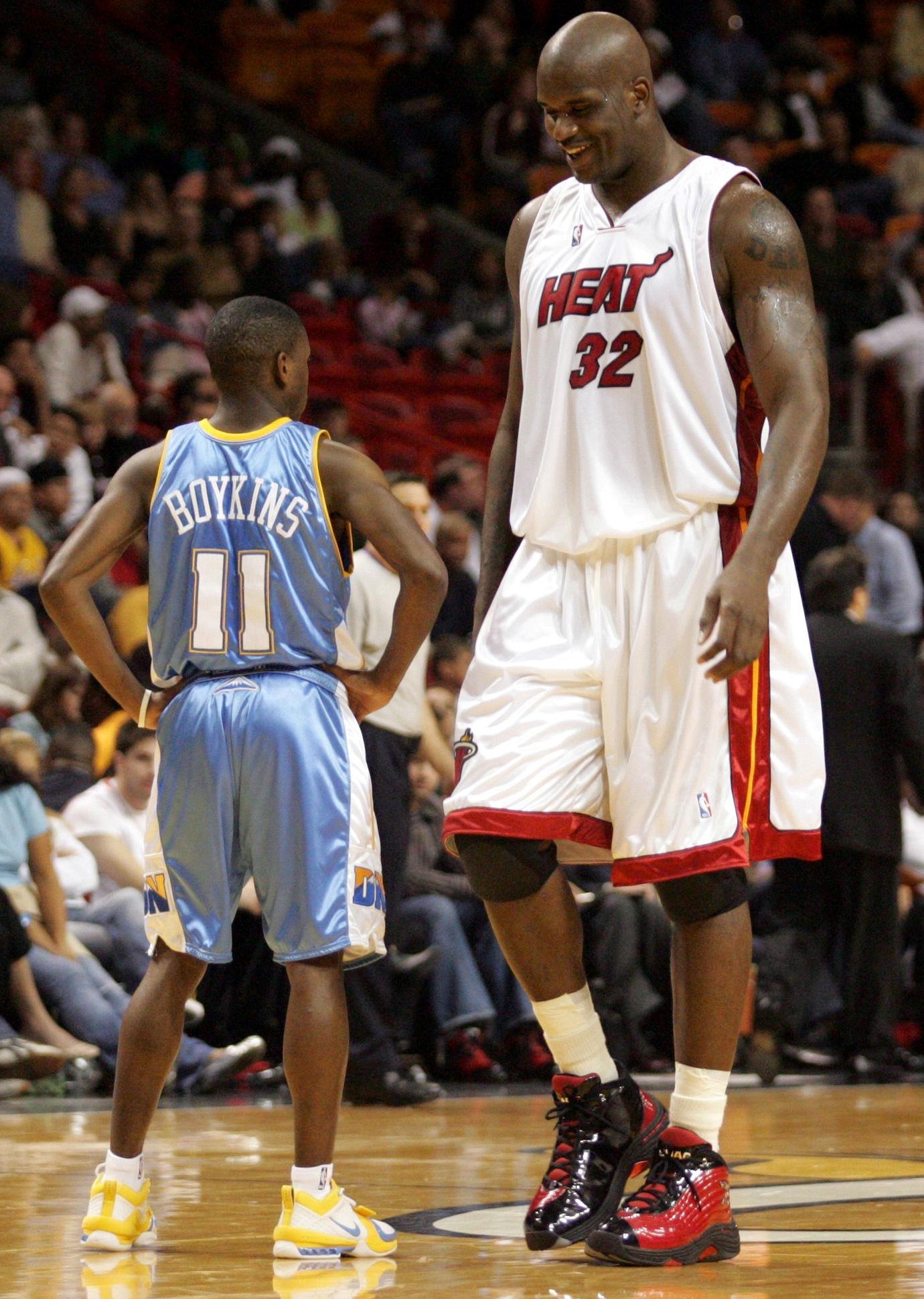 Earl Boykins With O'Neal